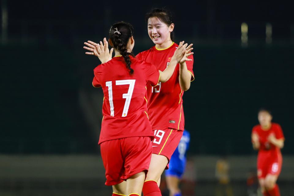 开云-U20女足三连胜晋级！20年第一次，轰6球0失球，肖亚飞建功